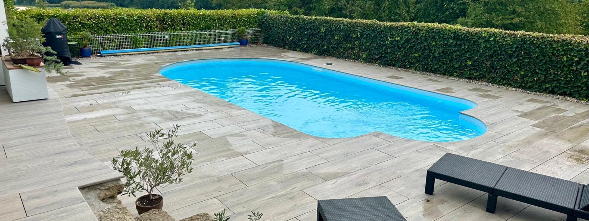 Cr&eacute;ation d&rsquo;une piscine et terrasse avec dalle &agrave; Mastatt-le -Haut. Mulhouse